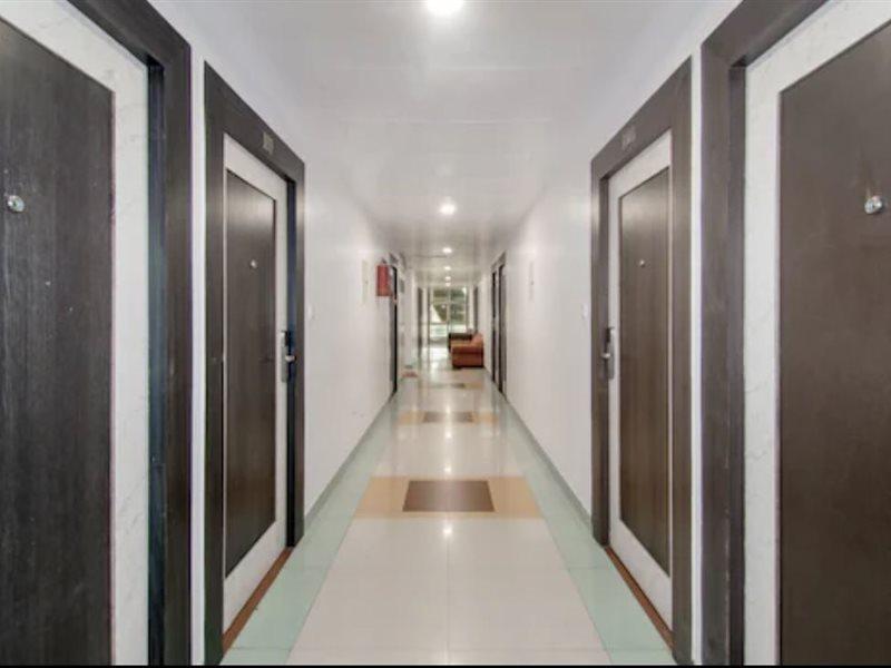 Syona Residency Hotel Лакнау Екстериор снимка
