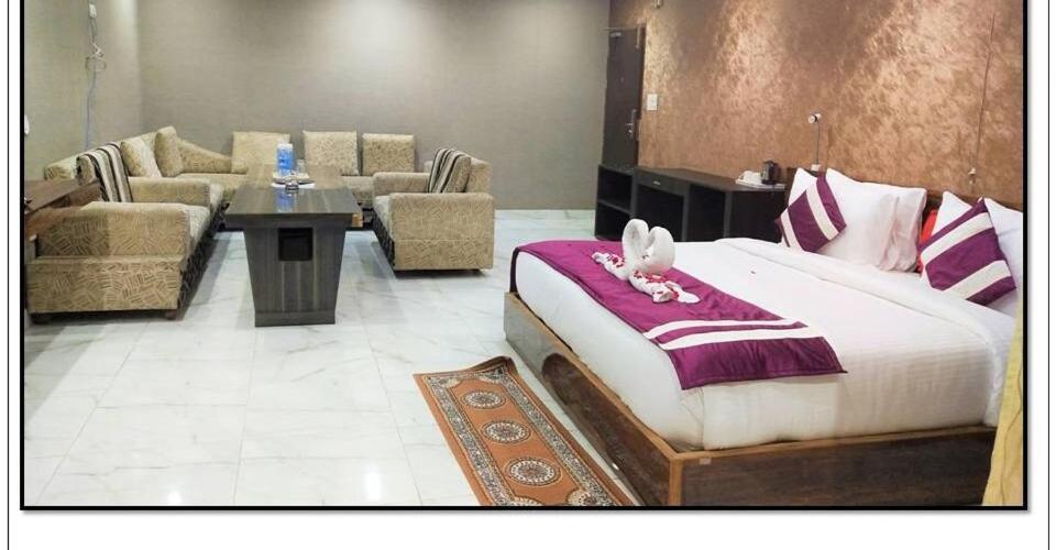 Syona Residency Hotel Лакнау Екстериор снимка