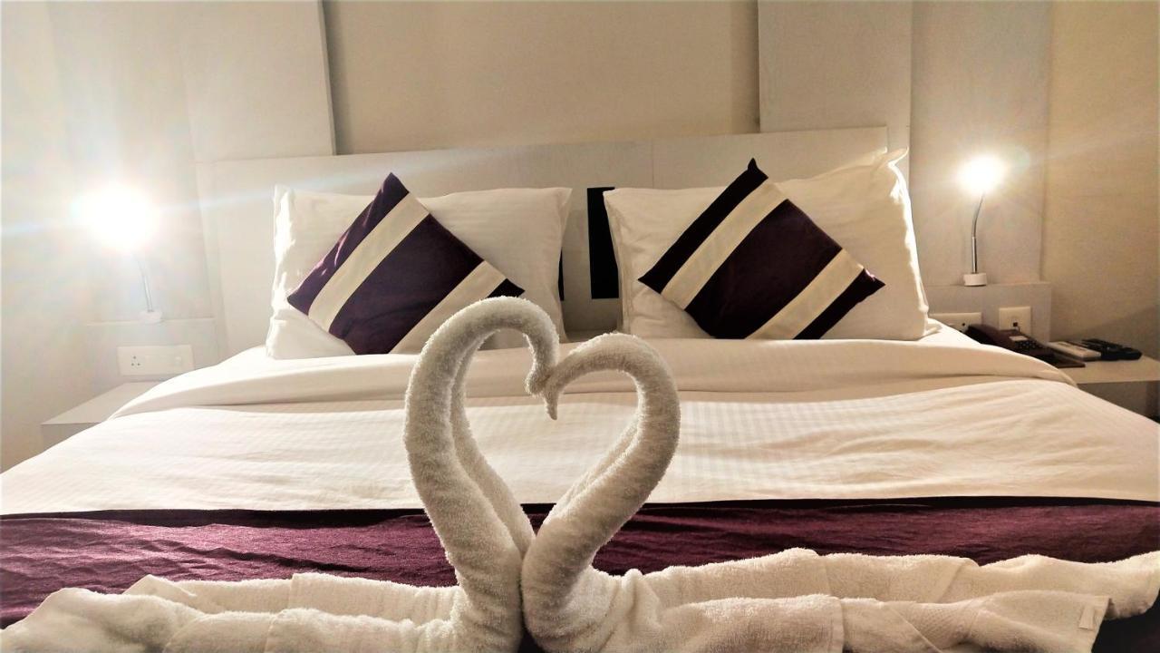 Syona Residency Hotel Лакнау Екстериор снимка